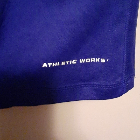 2/20 LongSleeve Workout Top- V-neck & Dry fit - Picture 2 of 2